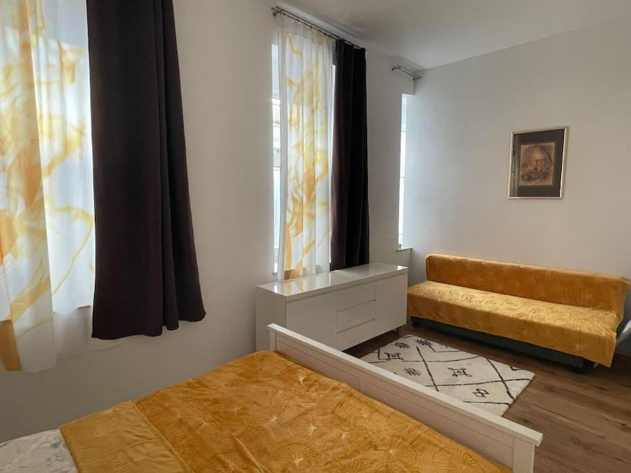 Stilvolle Wohnung Mit Terrasse/Garten Viena Exterior foto